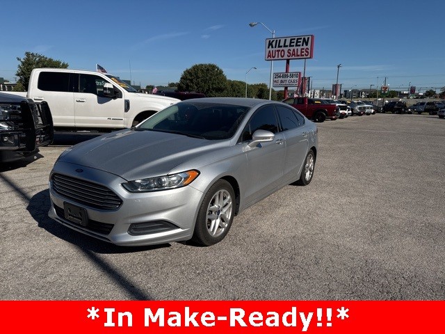 Ford Fusion Vehicle Image 02