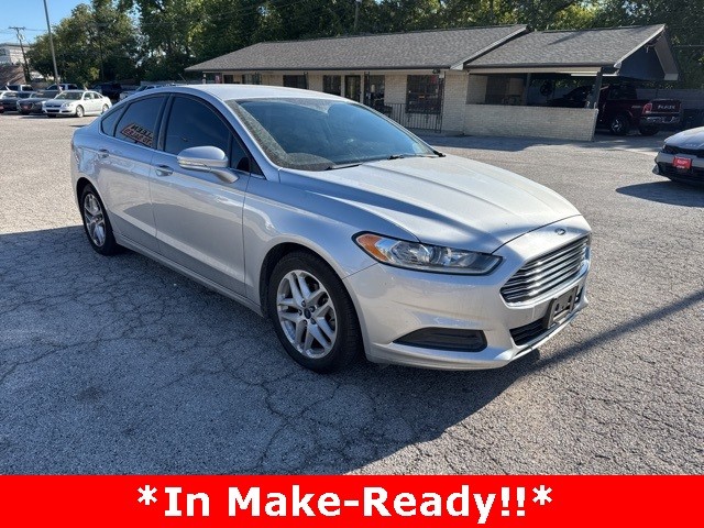 Ford Fusion Vehicle Image 03