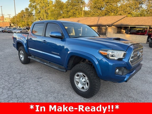 Toyota Tacoma Vehicle Image 03