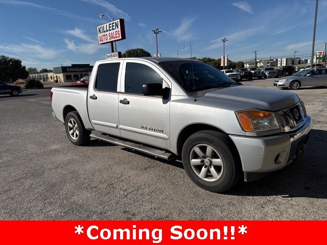 Nissan Titan Vehicle Image 03