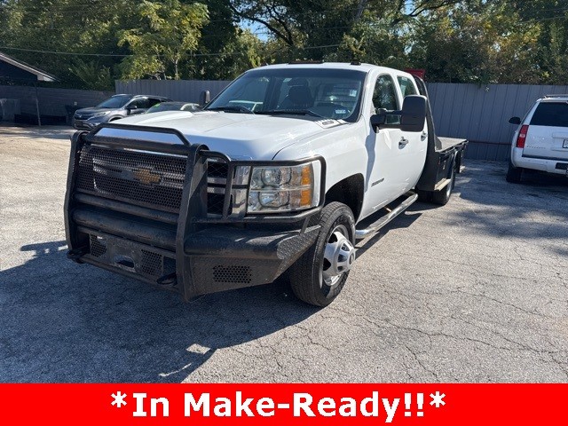 Chevrolet Silverado 3500HD Vehicle Image 02