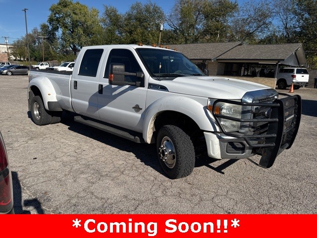 Ford Super Duty F-350 DRW Vehicle Image 03