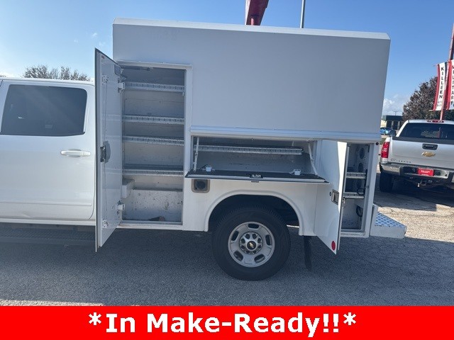 Chevrolet Silverado 2500HD Vehicle Image 03