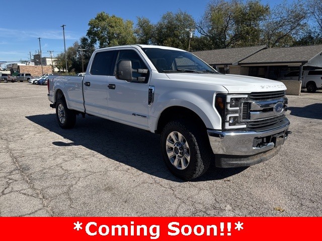Ford Super Duty F-250 SRW Vehicle Image 03