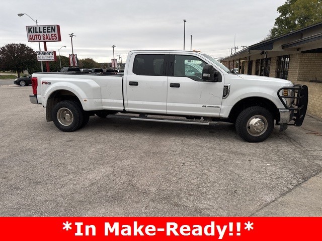 Ford Super Duty F-350 DRW Vehicle Image 02