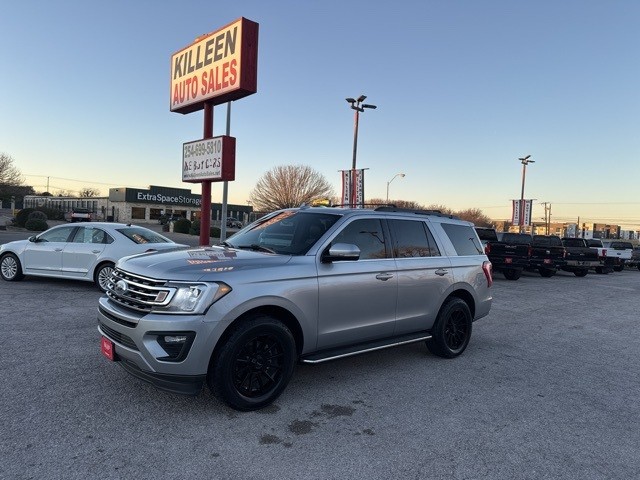 Ford Expedition Vehicle Full-screen Gallery Image 02