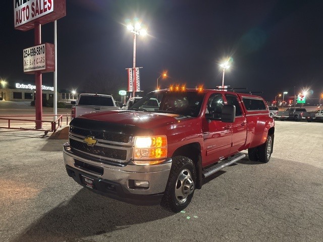 Chevrolet Silverado 3500HD Vehicle Image 02