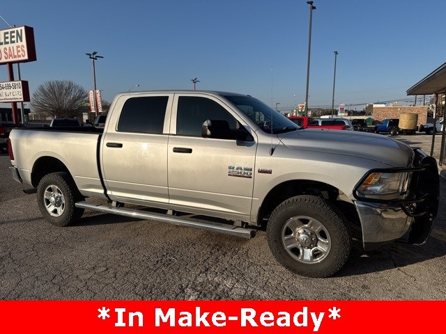 Ram 2500 Vehicle Full-screen Gallery Image 03