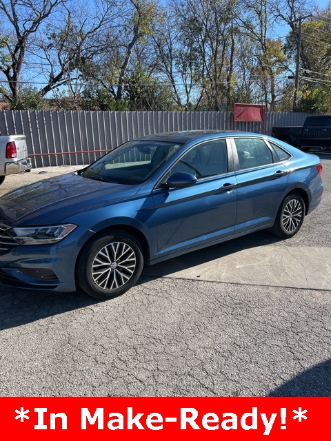 Volkswagen Jetta Vehicle Image 02