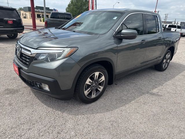 Honda Ridgeline Vehicle Full-screen Gallery Image 03