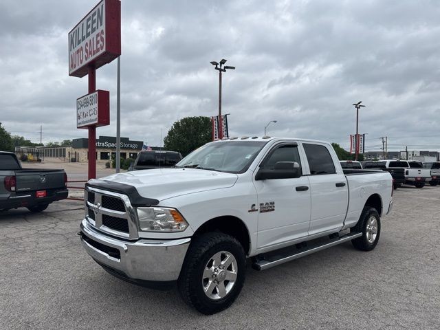 Ram 3500 Vehicle Full-screen Gallery Image 02