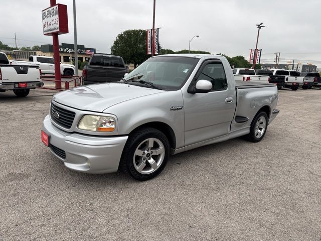 Ford F-150 Vehicle Full-screen Gallery Image 02