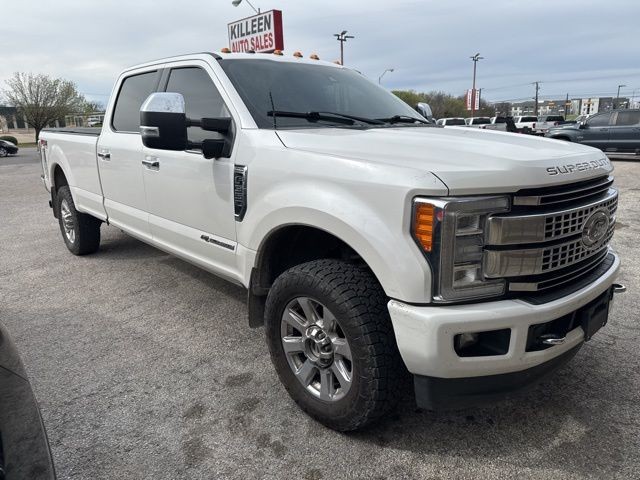 Ford Super Duty F-350 SRW Vehicle Image 03