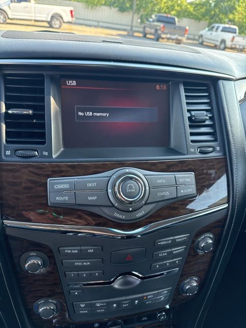 Nissan Armada Vehicle Full-screen Gallery Image 03