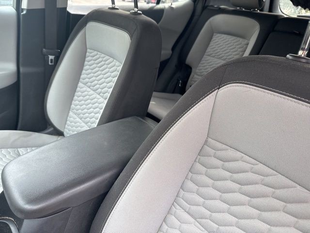Chevrolet Equinox Vehicle Image 03