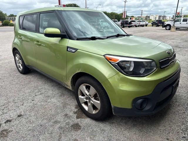 Kia Soul Vehicle Full-screen Gallery Image 03
