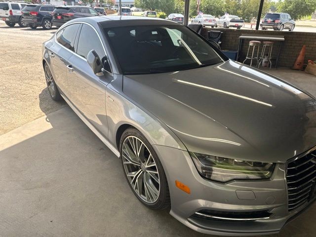 Audi A7 Vehicle Full-screen Gallery Image 03