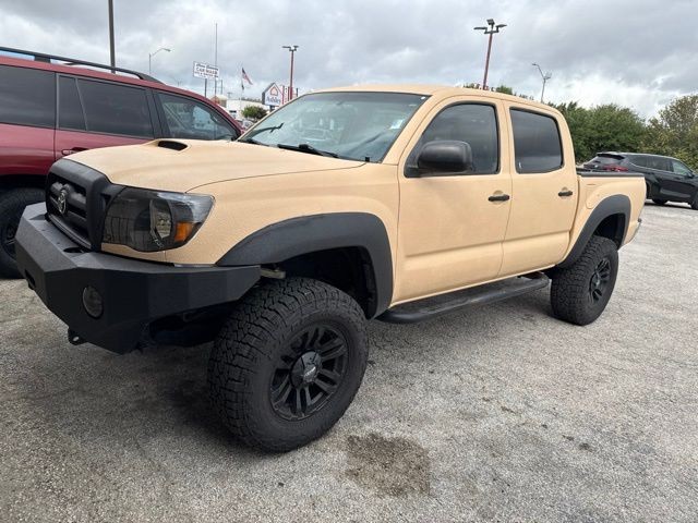 Toyota Tacoma Vehicle Image 02