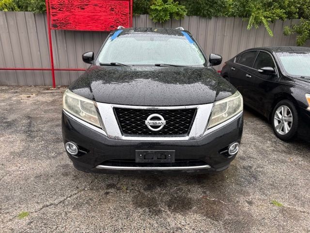 Nissan Pathfinder Vehicle Image 02