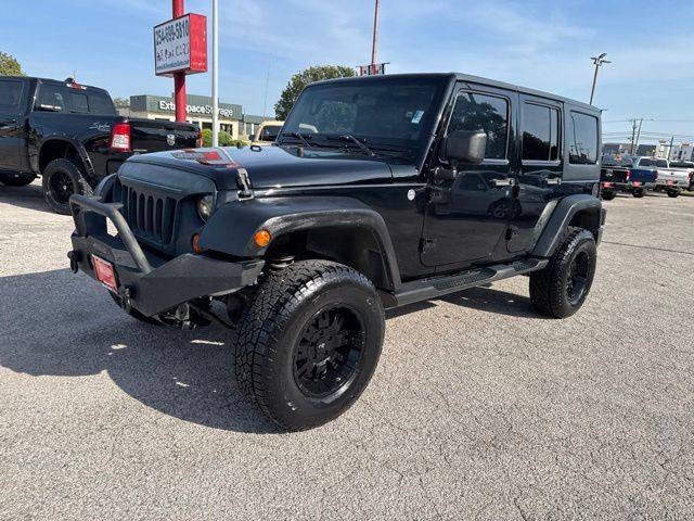 Jeep Wrangler Unlimited Vehicle Full-screen Gallery Image 03