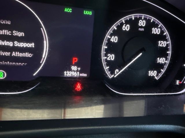 Honda Accord Sedan Vehicle Full-screen Gallery Image 03