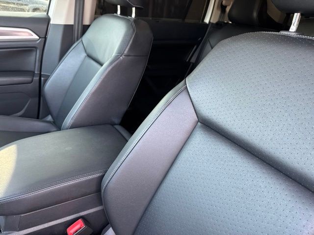 Volkswagen Atlas Vehicle Image 03
