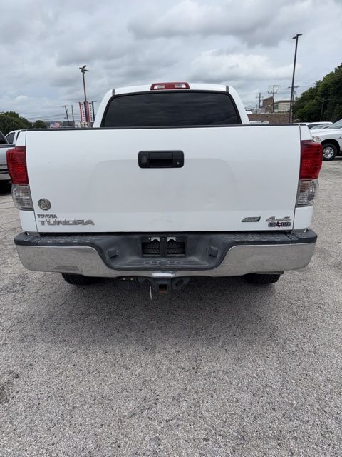 Toyota Tundra 4WD Vehicle Image 03