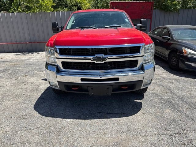 Chevrolet Silverado 3500HD Vehicle Image 02