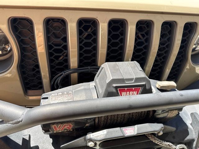 Jeep Gladiator Vehicle Image 03
