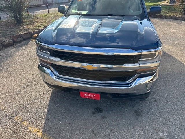 Chevrolet Silverado 1500 Vehicle Full-screen Gallery Image 02