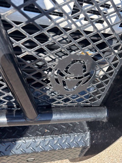 Chevrolet Silverado 2500HD Vehicle Full-screen Gallery Image 03