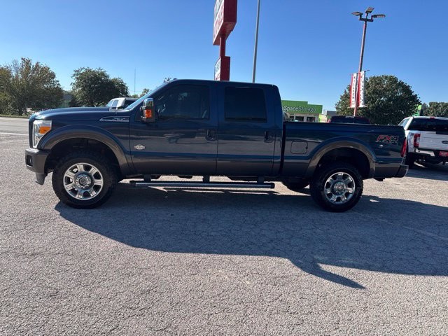 Ford Super Duty F-350 SRW Vehicle Image 02