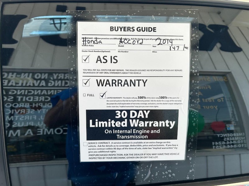 Honda Accord Sedan Vehicle Full-screen Gallery Image 11