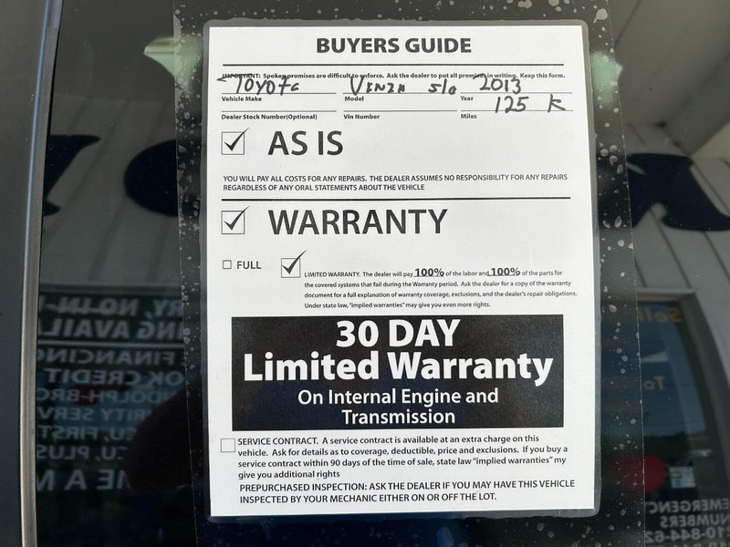 Toyota Venza Vehicle Full-screen Gallery Image 08