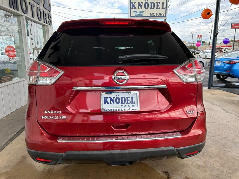 Nissan Rogue Vehicle Full-screen Gallery Image 03