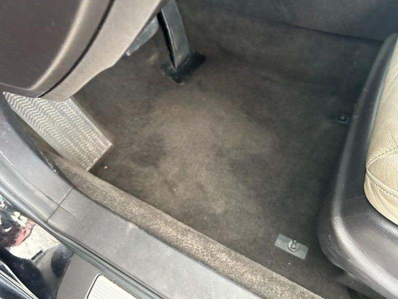 Acura TL Vehicle Full-screen Gallery Image 14