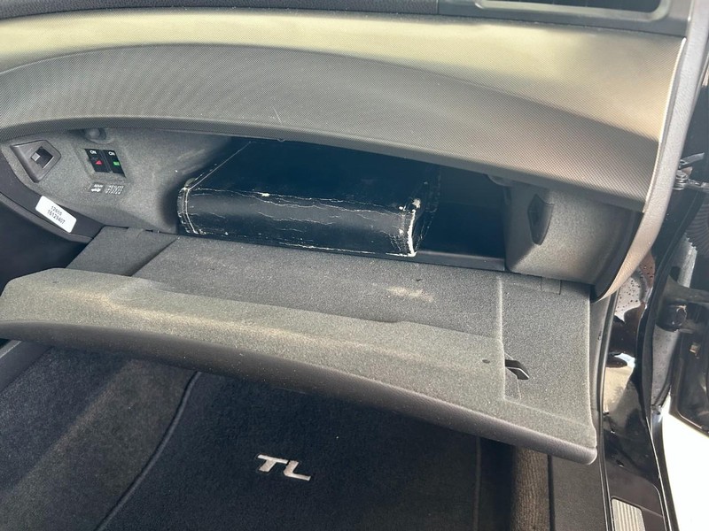 Acura TL Vehicle Full-screen Gallery Image 23