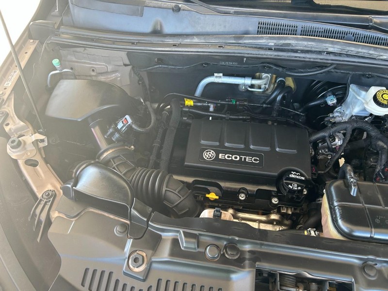 Buick Encore Vehicle Full-screen Gallery Image 10