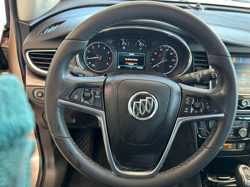 Buick Encore Vehicle Full-screen Gallery Image 12