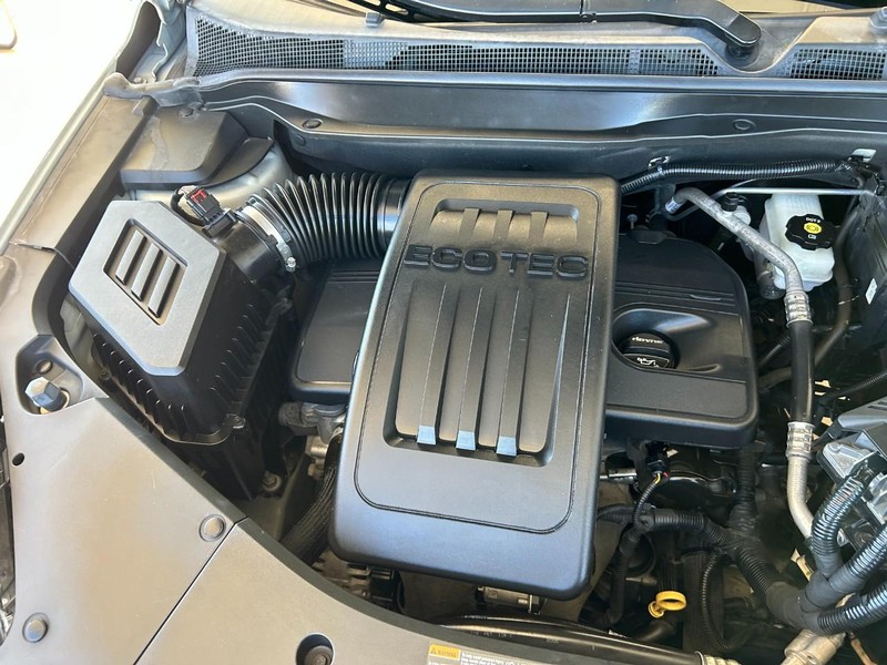 Chevrolet Equinox Vehicle Full-screen Gallery Image 09