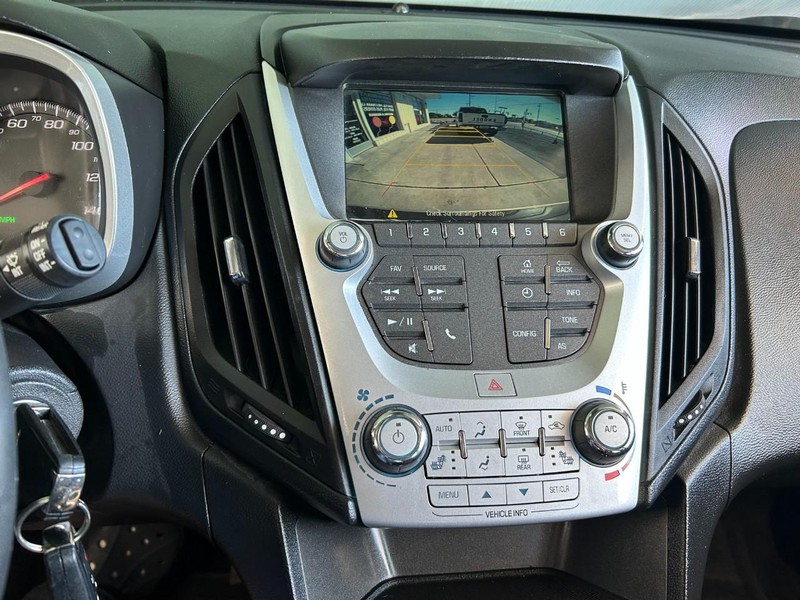 Chevrolet Equinox Vehicle Full-screen Gallery Image 13