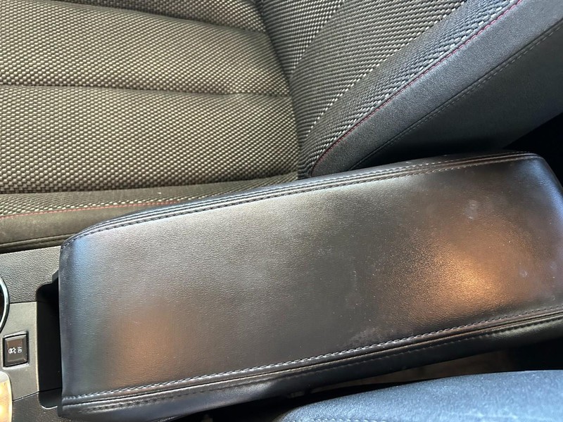 Chevrolet Equinox Vehicle Full-screen Gallery Image 16