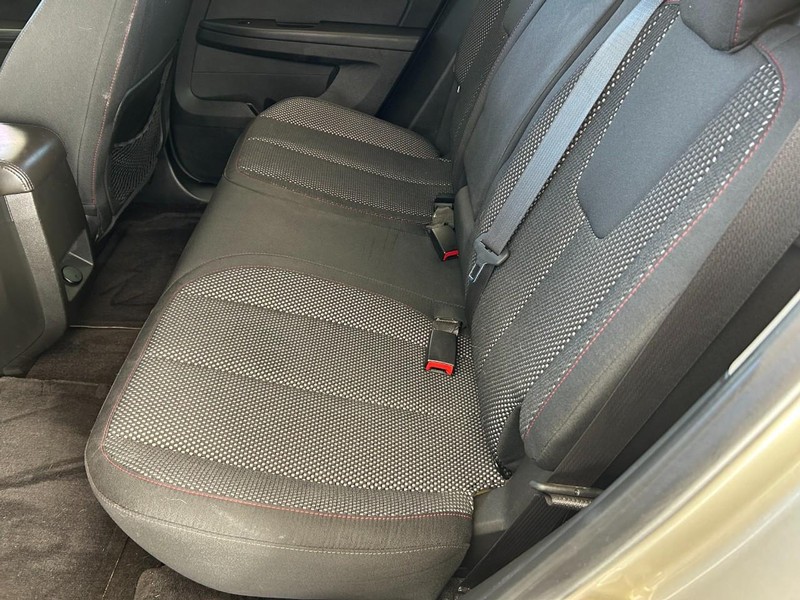 Chevrolet Equinox Vehicle Full-screen Gallery Image 22