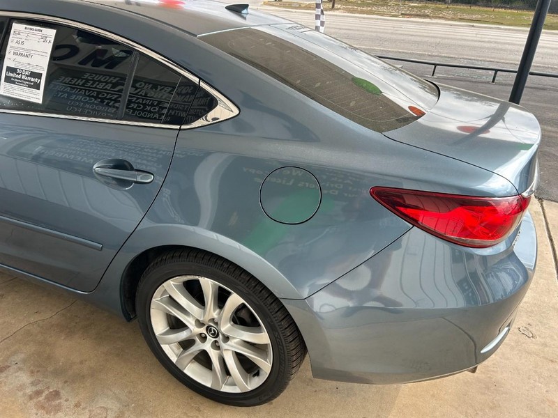 Mazda MAZDA6 Vehicle Full-screen Gallery Image 06