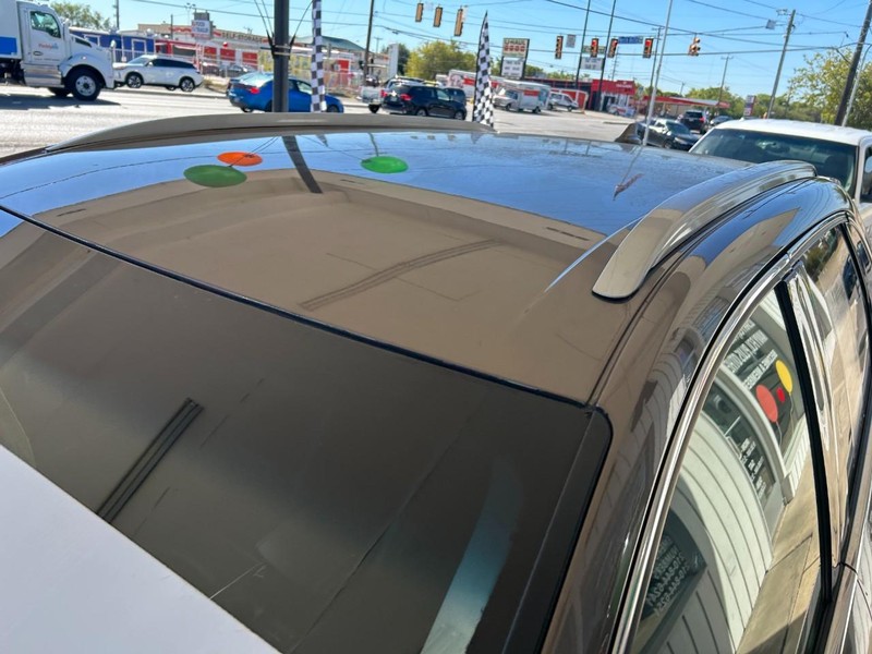 Ford Edge Vehicle Full-screen Gallery Image 08