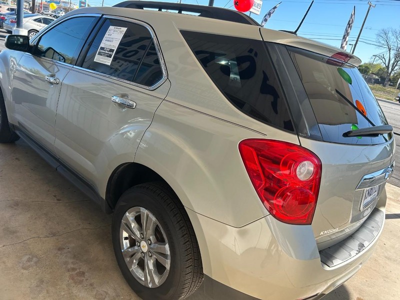 Chevrolet Equinox Vehicle Full-screen Gallery Image 06