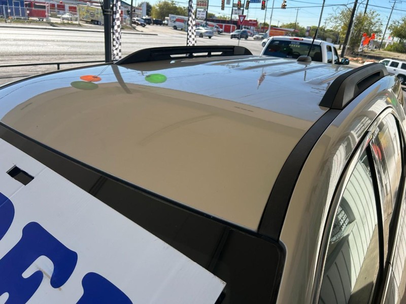 Chevrolet Equinox Vehicle Full-screen Gallery Image 07