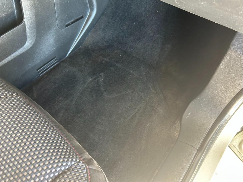 Chevrolet Equinox Vehicle Full-screen Gallery Image 26