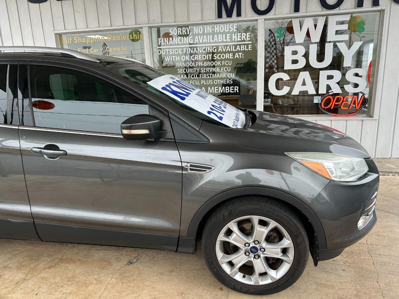 Ford Escape Vehicle Full-screen Gallery Image 04