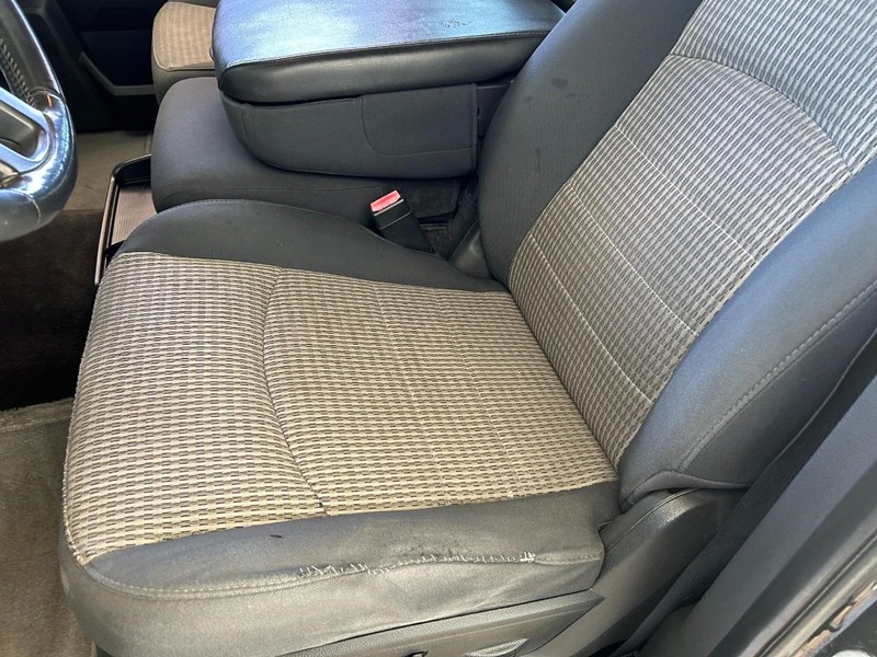 Ram 1500 Vehicle Full-screen Gallery Image 15